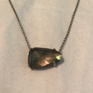 Kendra Scott necklace! ♡